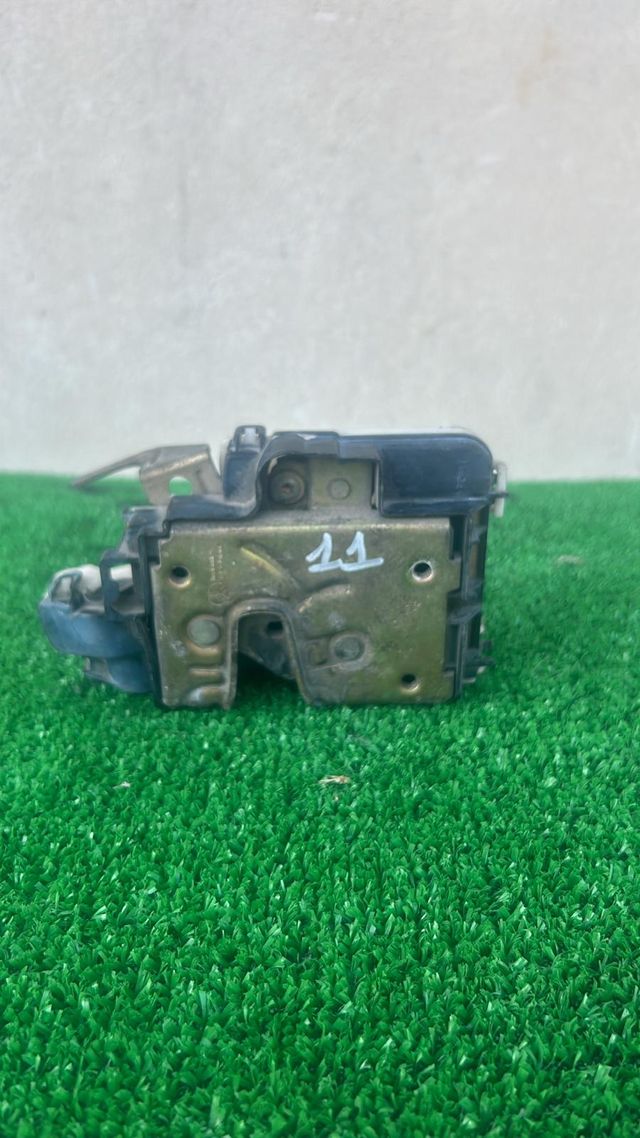 serratura anteriore destra volkswagen golf 3