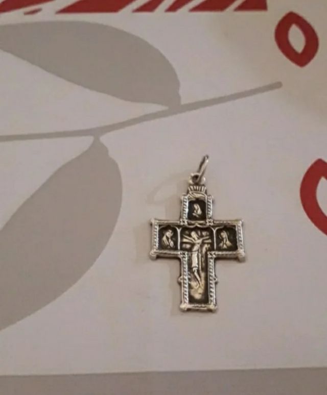 Colgante cruz de plata