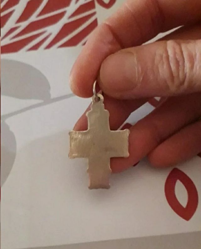 Colgante cruz de plata