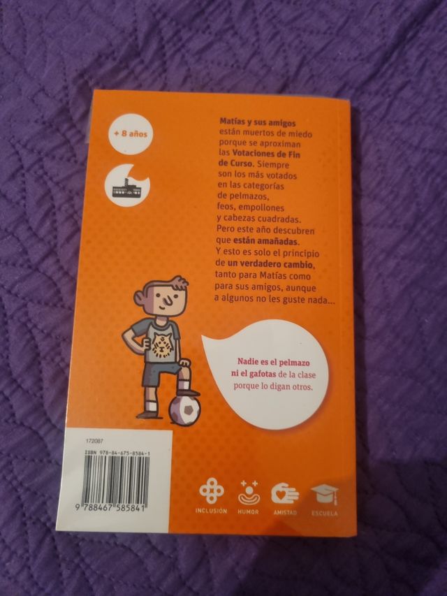El empollón, el cabeza cuadrada, el gafotas y el pelmazo