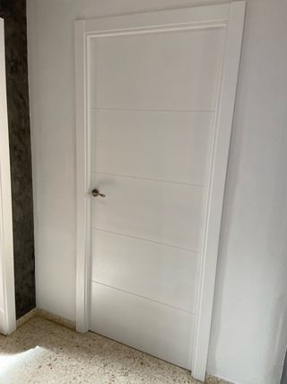 PUERTAS DE PASO A MEDIDA . 