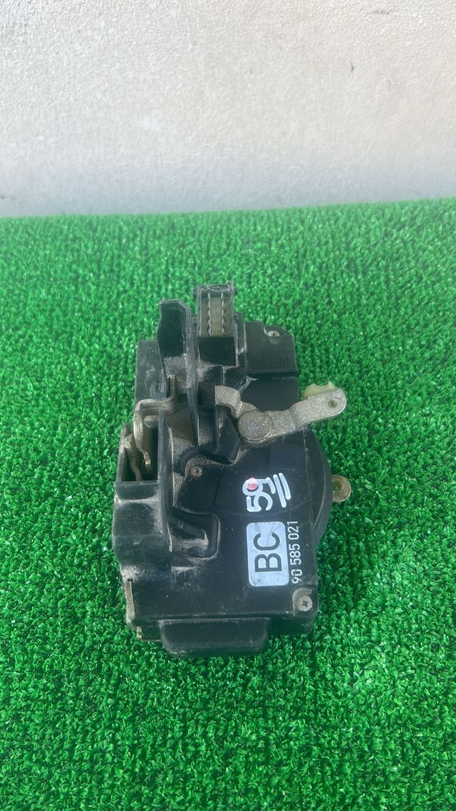 serratura anteriore sinistra opel vectra 90585021