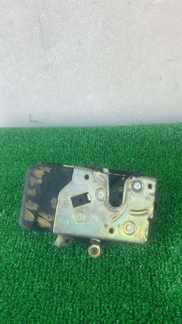 serratura anteriore sinistra opel vectra 90585021