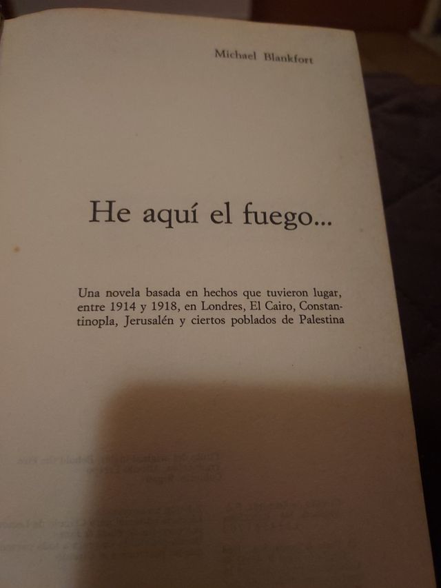 Libro.  He aqui el fuego