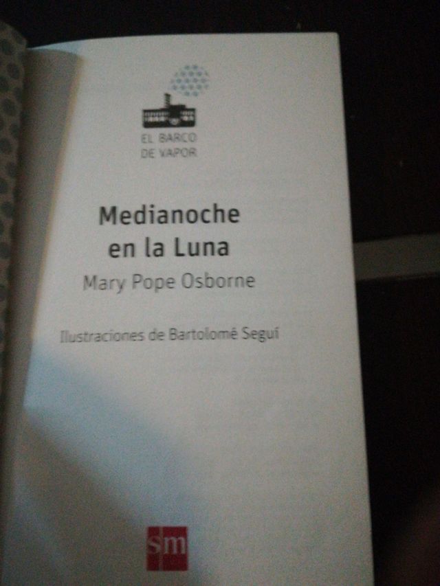 Medianoche en la luna