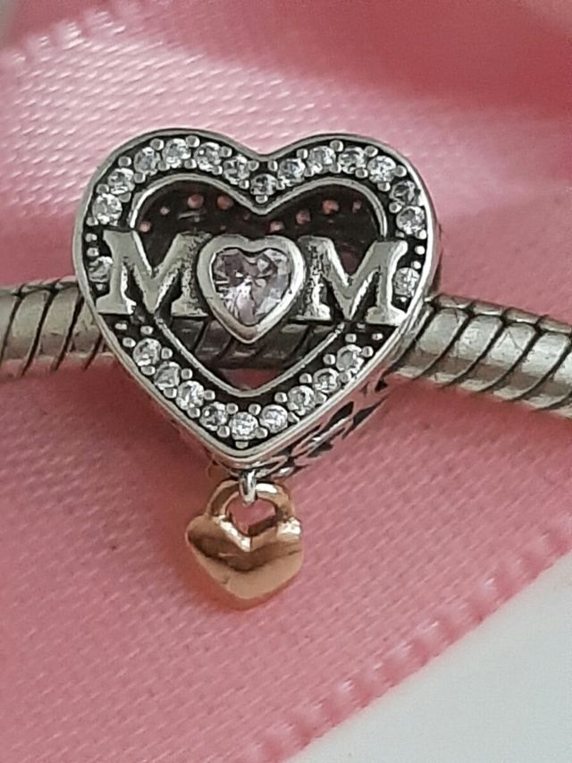 Charm Mom en plata S 925.