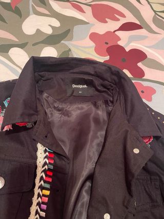 chaquetq fina desigual