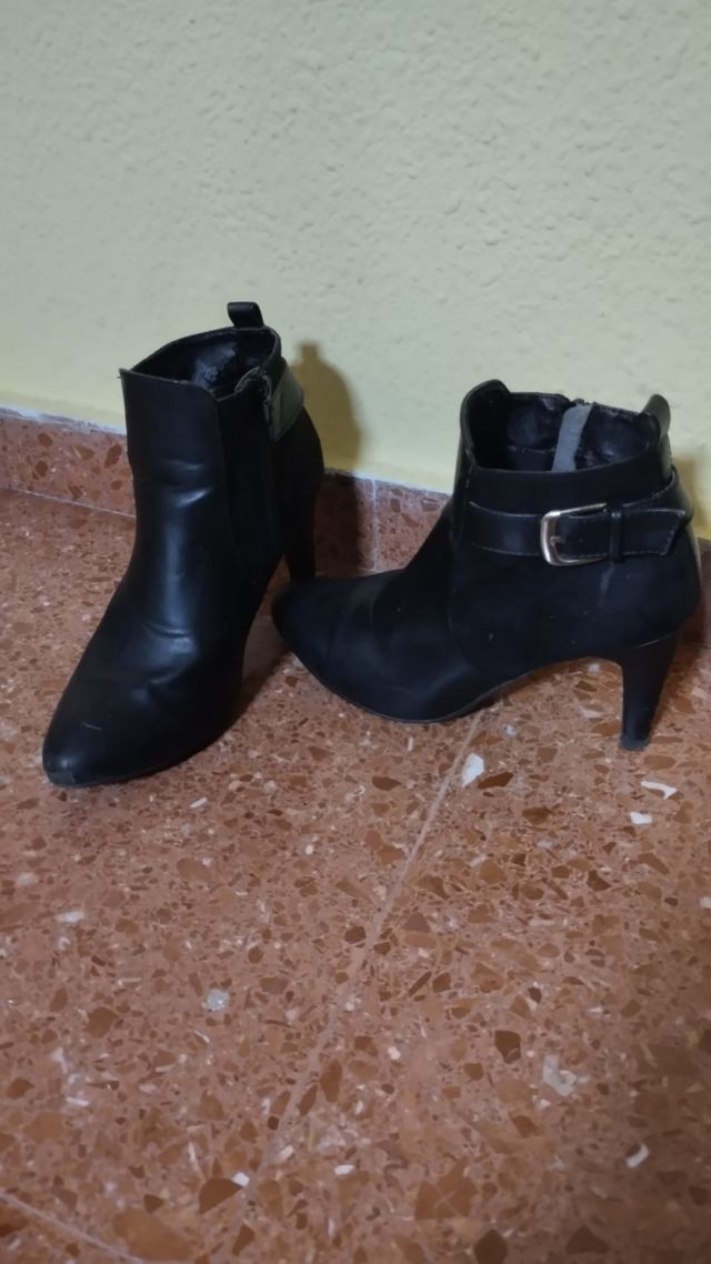 Botín negro tacon n 37 polipiel