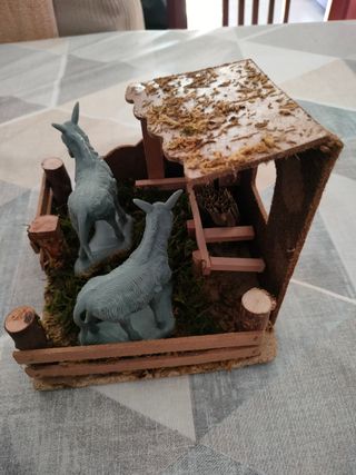 Establo Belén y otras figuras pesebre 