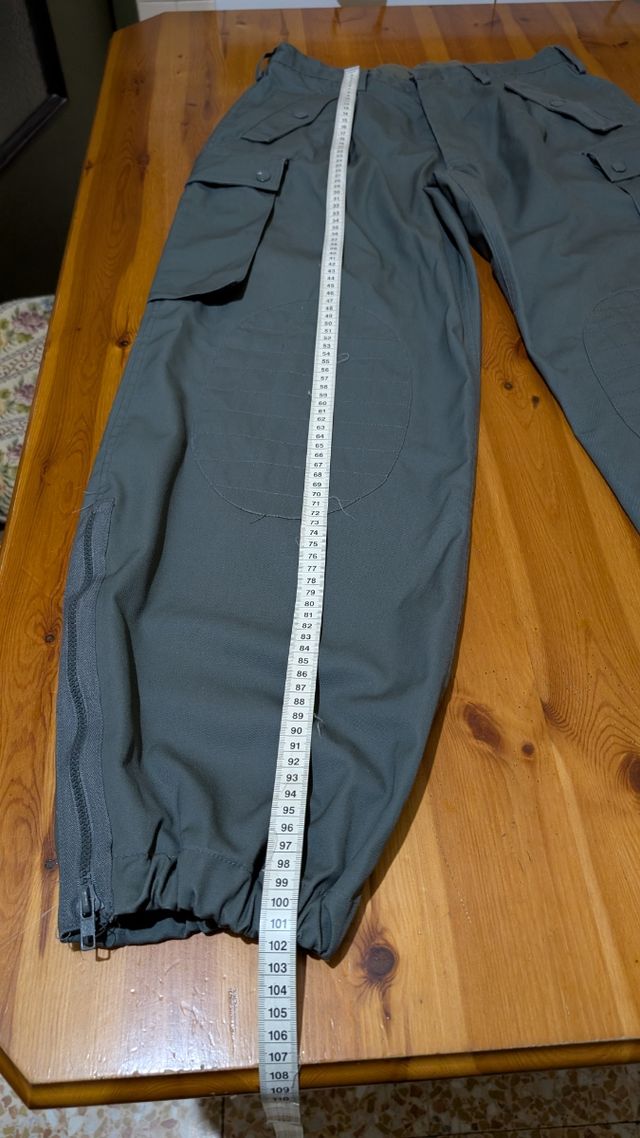 Tuta da lavoro, verde militare, giacca e pantalone