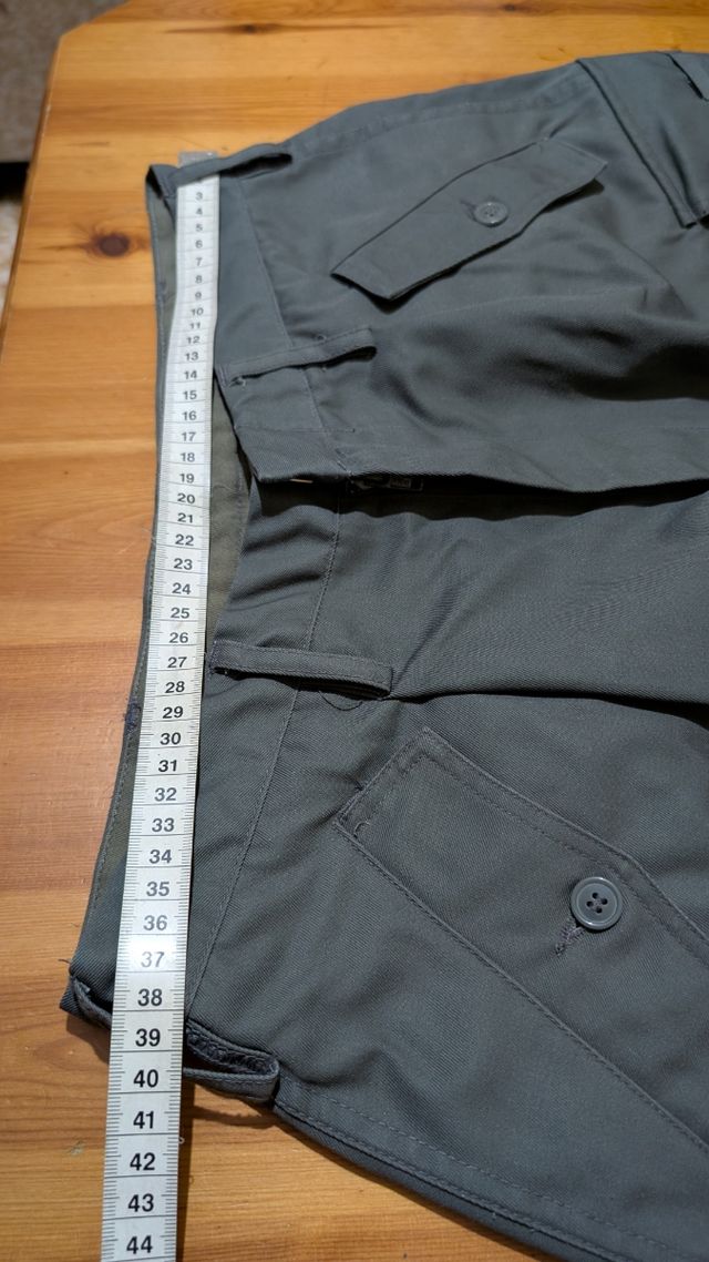 Tuta da lavoro, verde militare, giacca e pantalone