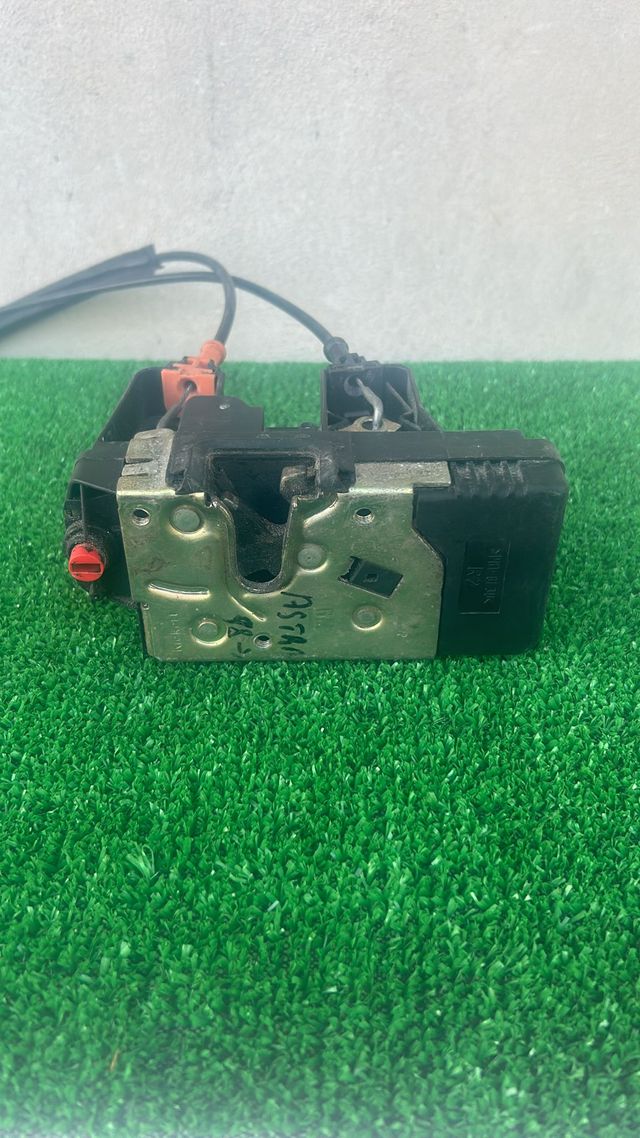 serratura posteriore destra opel astra g 90561156