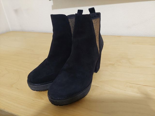 Botines marca Gadea talla 37 piel serraj