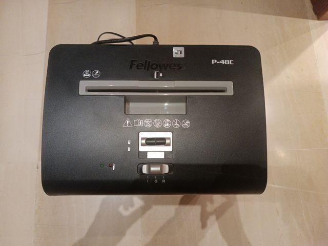Trituradora de documentos Fellowes P-48C