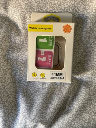 Funda protectora con marco negro para el reloj