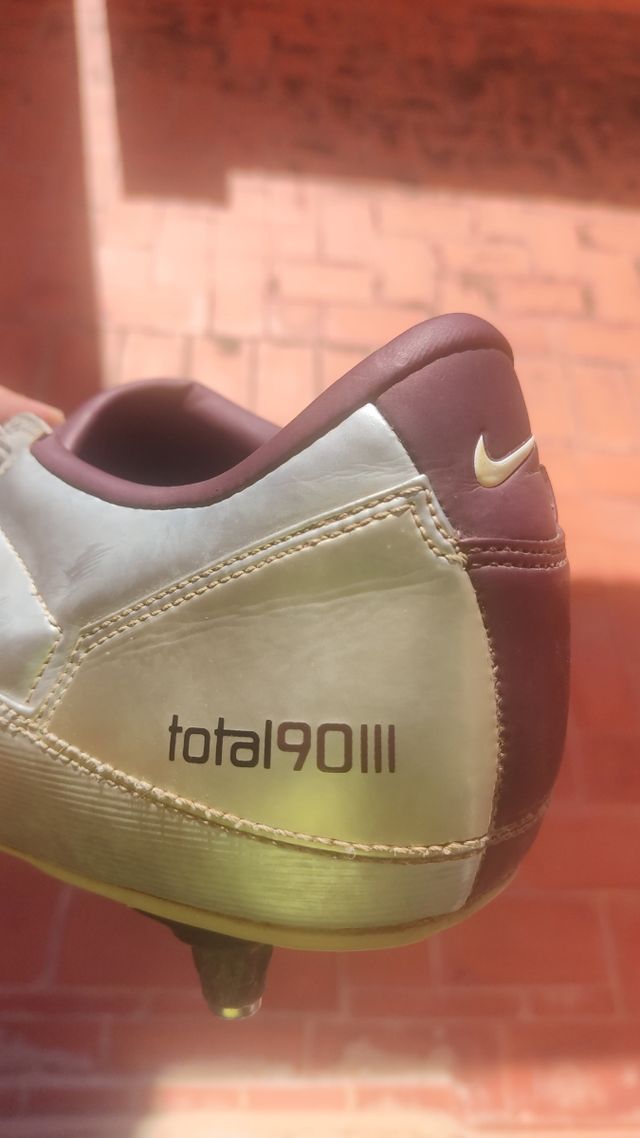 BOTAS FÚTBOL NIKE TOTAL 90