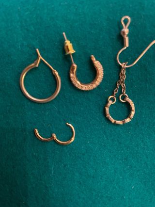Pendientes dorados bisuteria