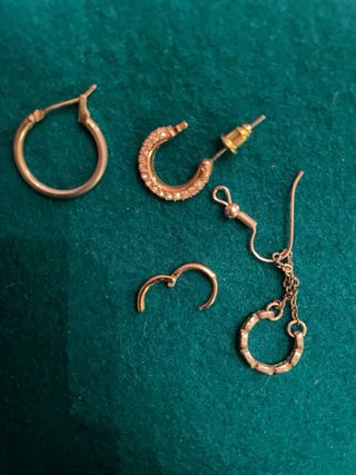 Pendientes dorados bisuteria