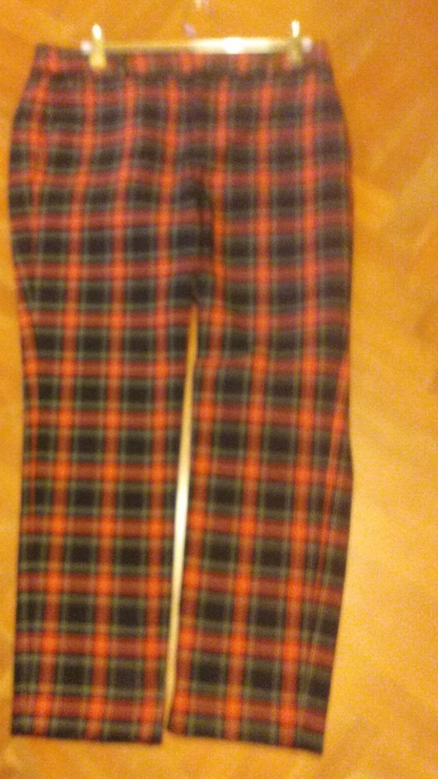 Pantalón cuadros Zara *