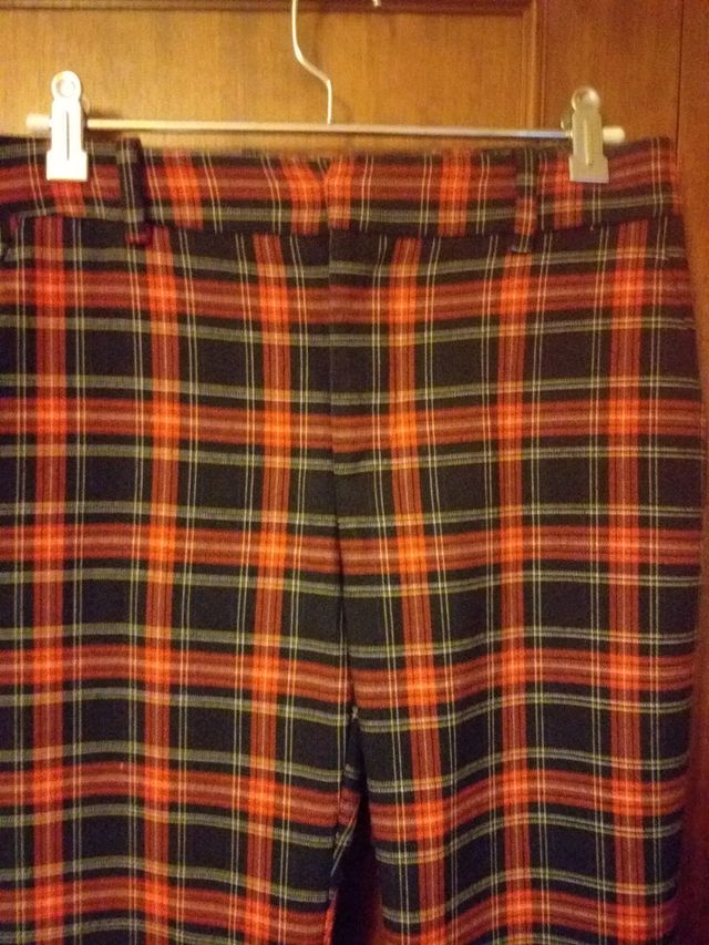 Pantalón cuadros Zara *