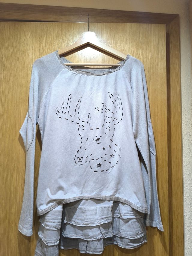 Jersey con camiseta volantes color beige