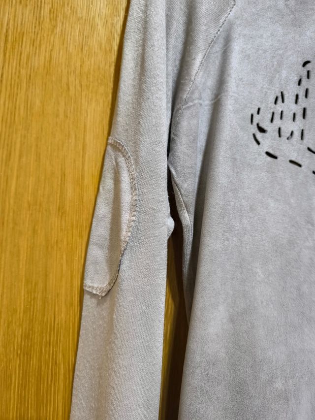 Jersey con camiseta volantes color beige