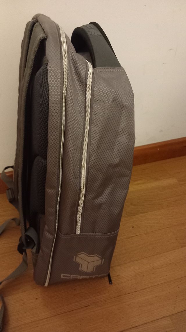 Mochila padel. CARTRI HYPER SHIELD NUEVA