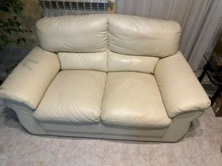 Sofas urgen vender se escuchan ofertas.