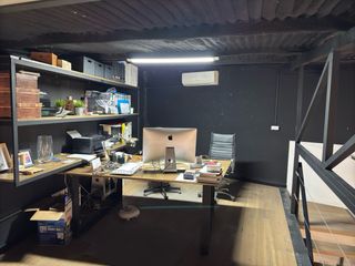 Venta de Local / Nave Industrial en Valdepeñas 