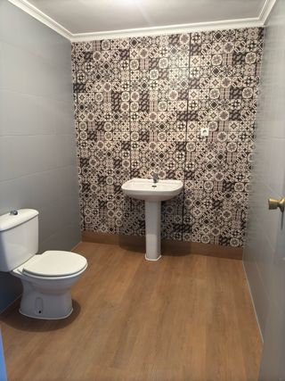Venta de Local / Nave Industrial en Valdepeñas 