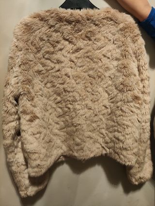 Cazadora de pelo rizo beig