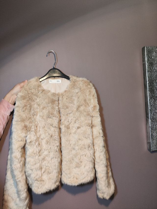 Cazadora de pelo rizo beig