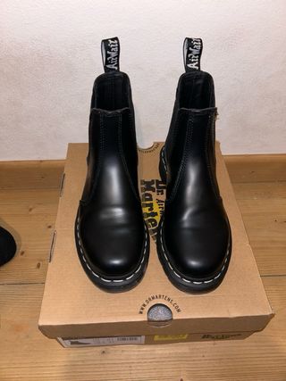 Dr. Martens Chelsea