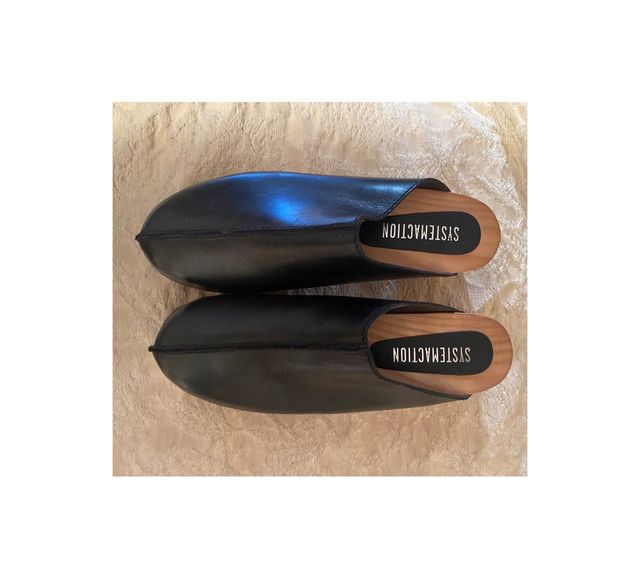 Zuecos de piel Systemaction. Nuevos