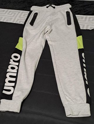 Chándal niño talla 8/10 a estrenar 