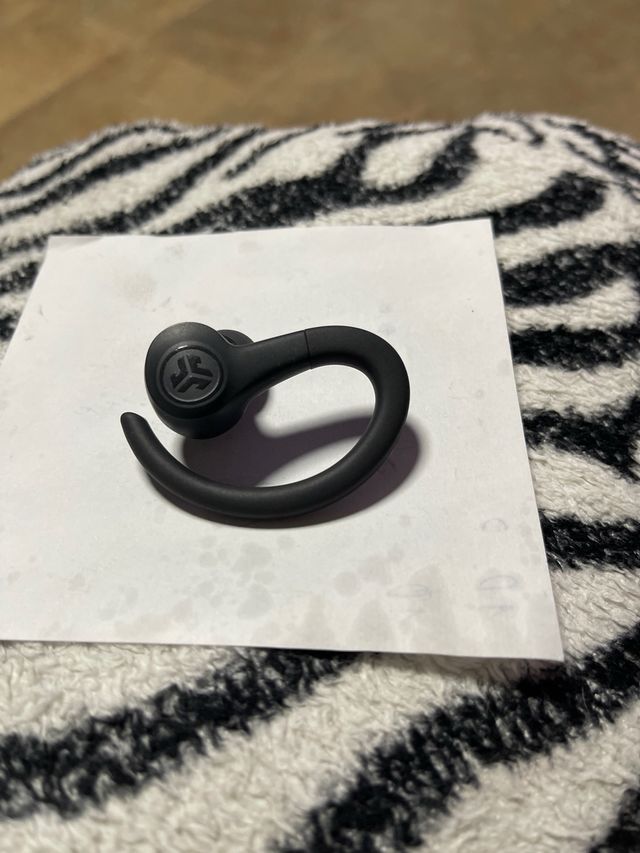 Auricular izquierdo Jlab  go air sport