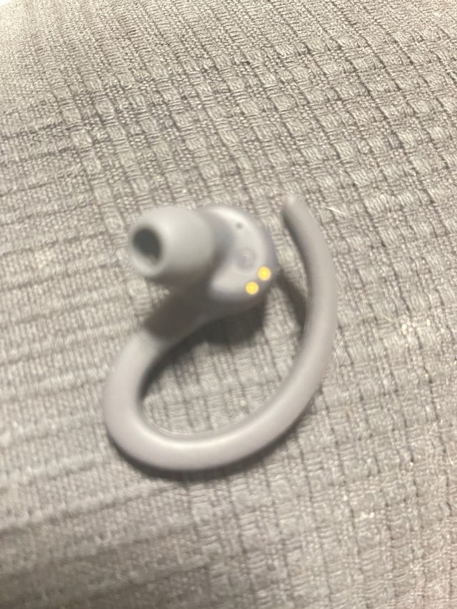 Auricular izquierdo Jlab  go air sport