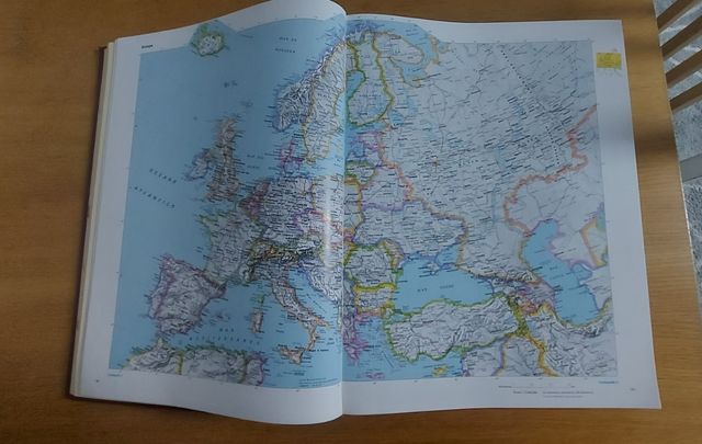 Gran Atlas Del Mundo De Rand McNally.