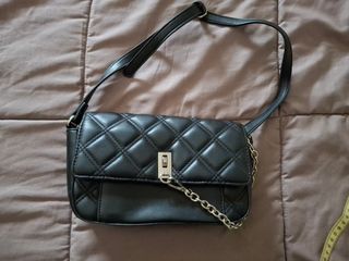Bolso Stradivarius 
