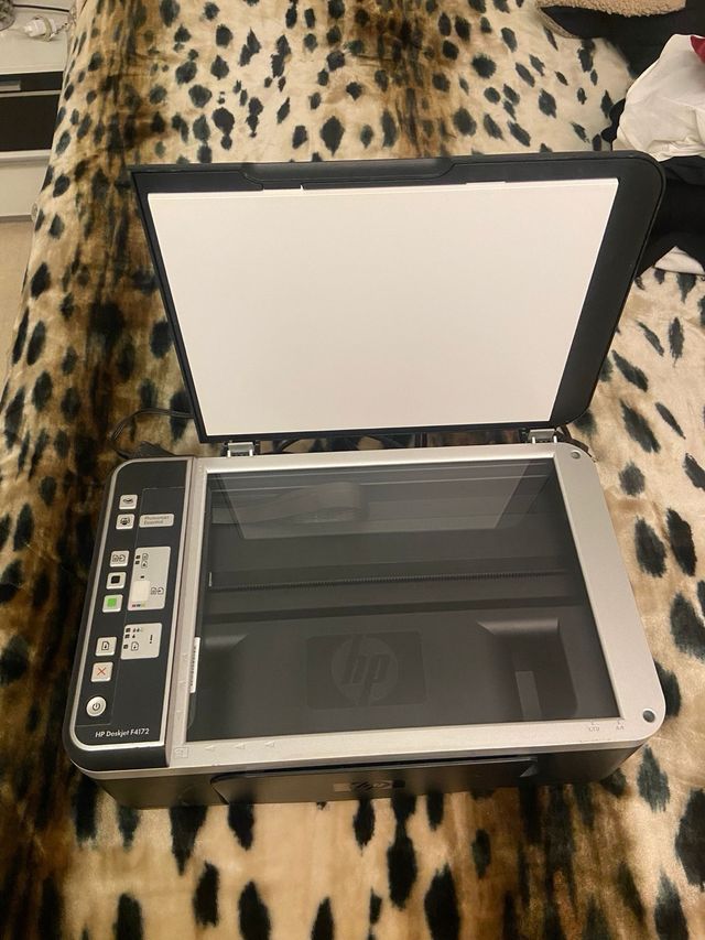 Impresora-Escaner HP deskjet F4172
