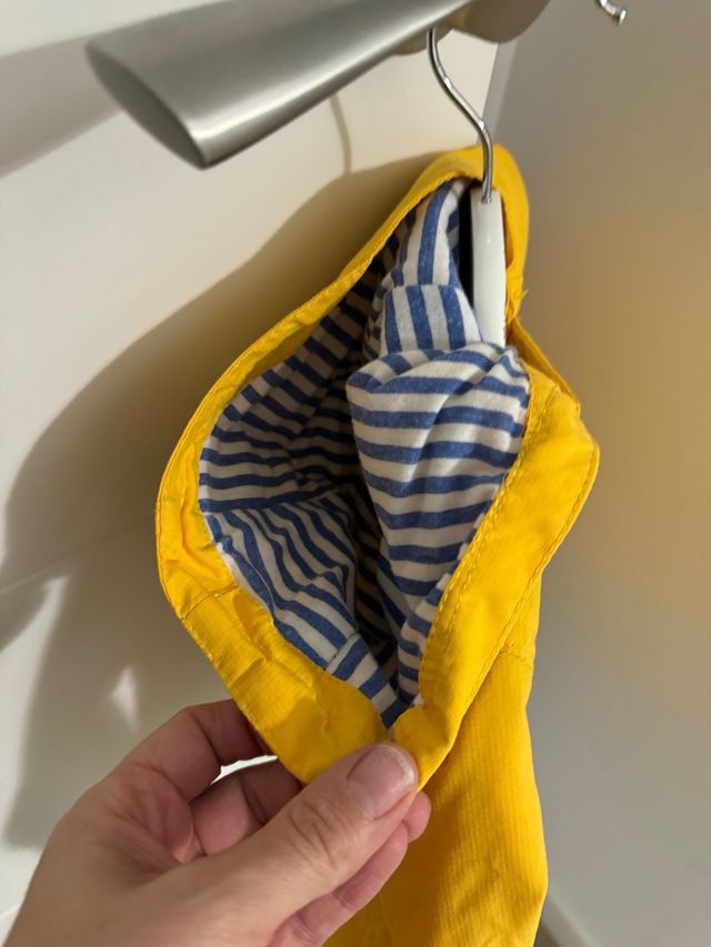 Chubasquero niño amarillo LITTLE REBEL 2-3 años.