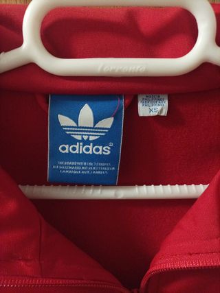 Chaqueta Adidas original 