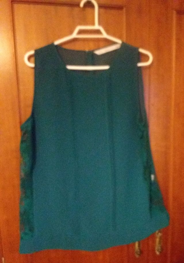 Top verde Zara