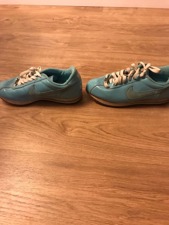 zapatillas nike de chica azules clasicas