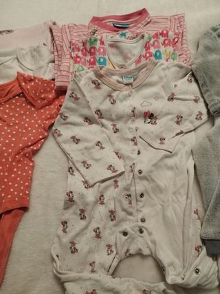 Lote de pijamas y body 2 años