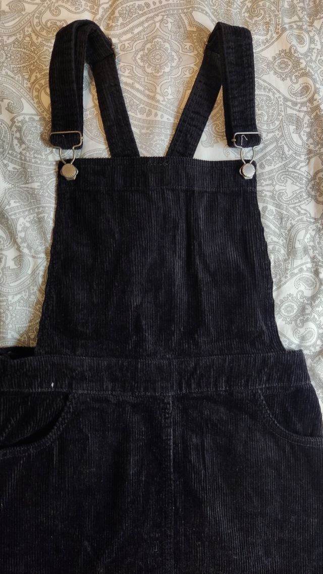 Peto de pana negro