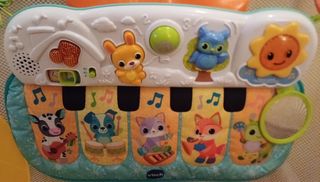 PIANO BEBÉ PATADITAS MUSICALES VTECH