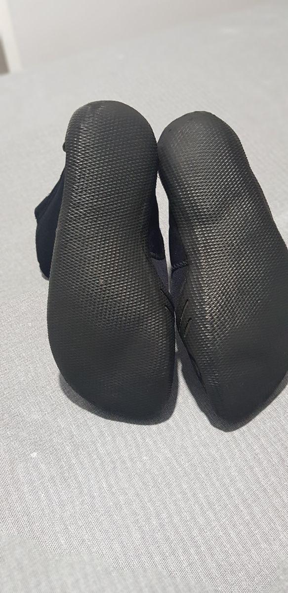 Escarpines surf niño