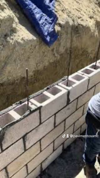 Muro y valla de carga de bloque de hormigón