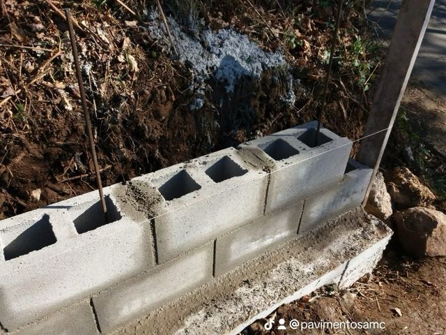 Muro y valla de carga de bloque de hormigón